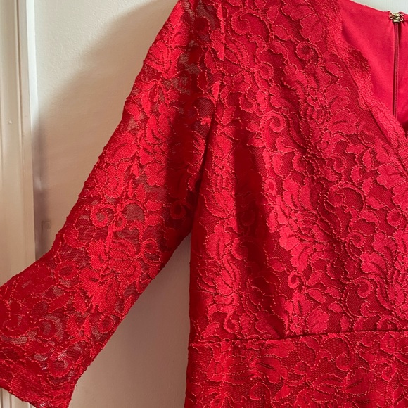 Fancy lace dress in RED! The dress fits very nicely with a 3/4 length sleeve. - Picture 2 of 7
